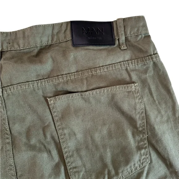 Boohoo Man Plus Slim Flare Gusset Paint Splatter Green Cargo Trouser Pants Sz 46 - Picture 15 of 16